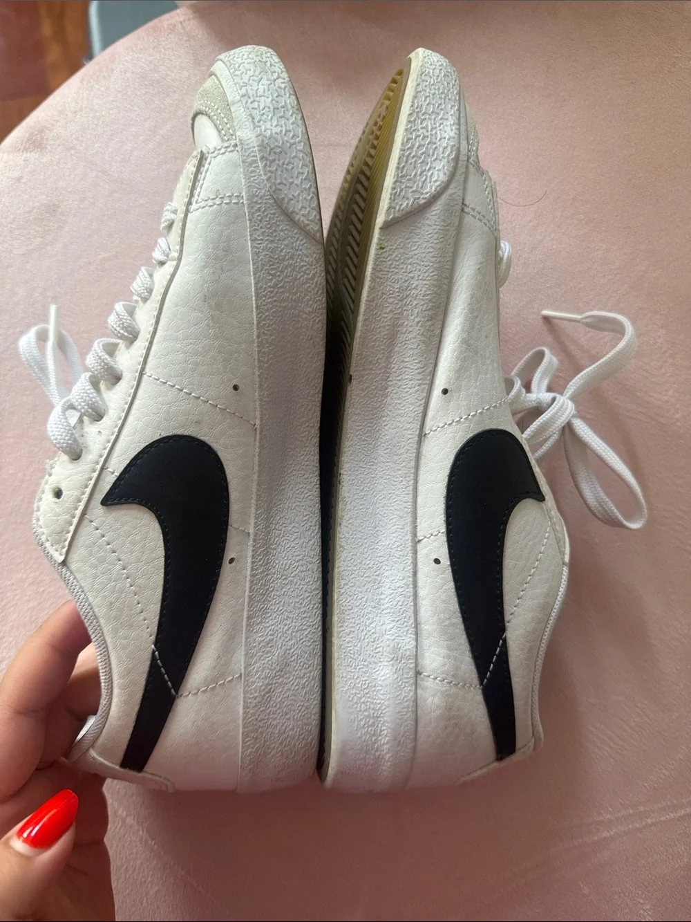 Nike Low Blazers